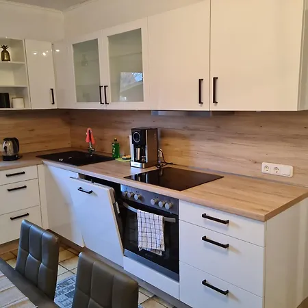 Grosszuegige Ferien Monteurwohnung In Perfekter Lage Achim