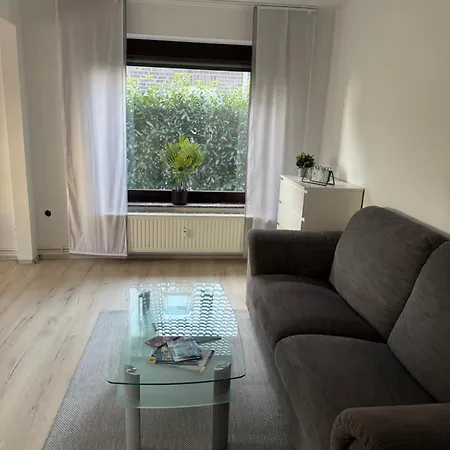 Großzügige Ferien Monteurwohnung In Perfekter Lage Apartment